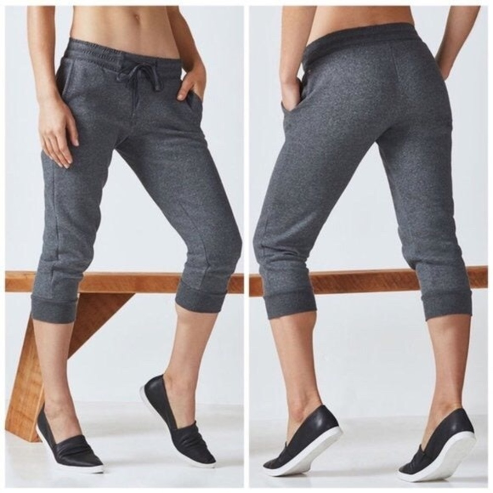 Fabletics Capri Soft Fleece Joggers Charcoal Gray S